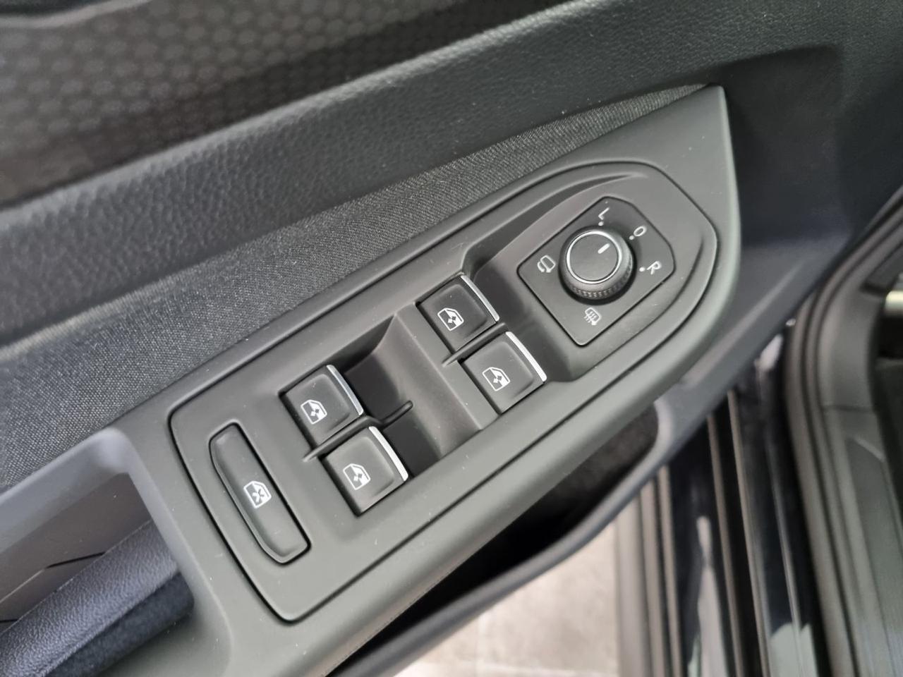 VOLKSWAGEN Golf 2.0 TSI DSG GTI - 27