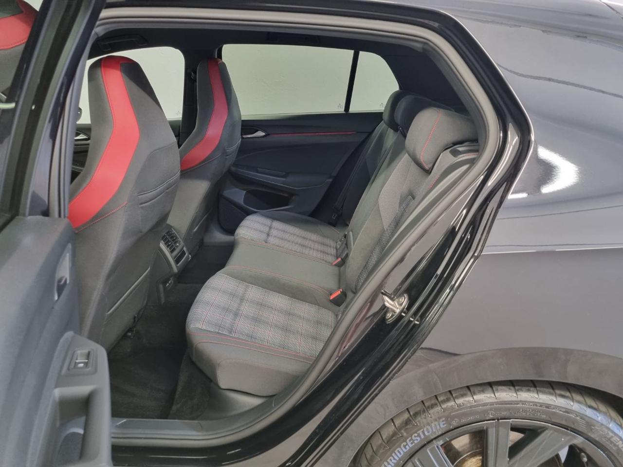 VOLKSWAGEN Golf 2.0 TSI DSG GTI - 8