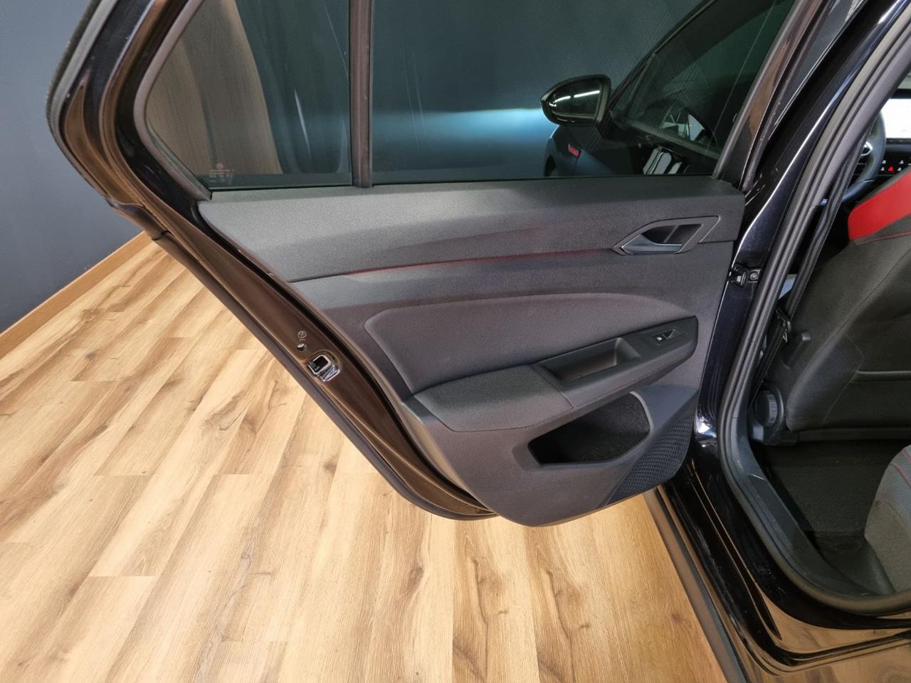 VOLKSWAGEN Golf GTI 2.0 TSI DSG - 22