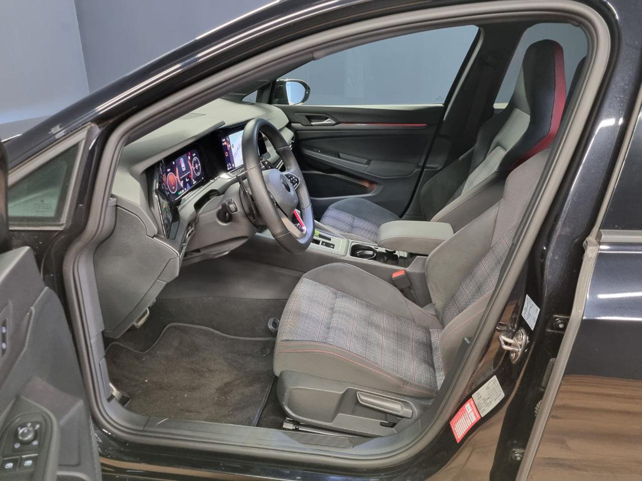 VOLKSWAGEN Golf GTI 2.0 TSI DSG - 11