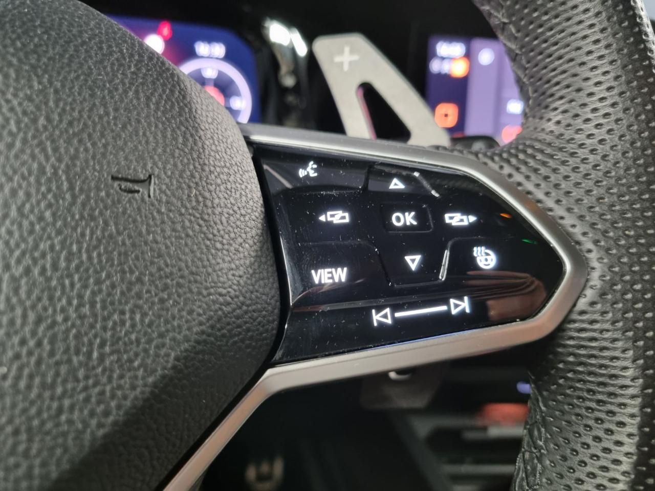 VOLKSWAGEN Golf GTI 2.0 TSI DSG - 16
