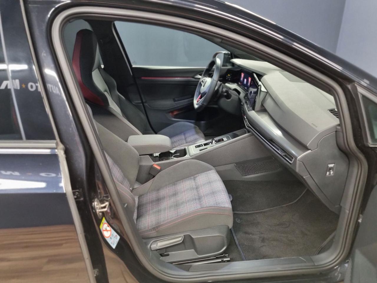 VOLKSWAGEN Golf GTI 2.0 TSI DSG - 28