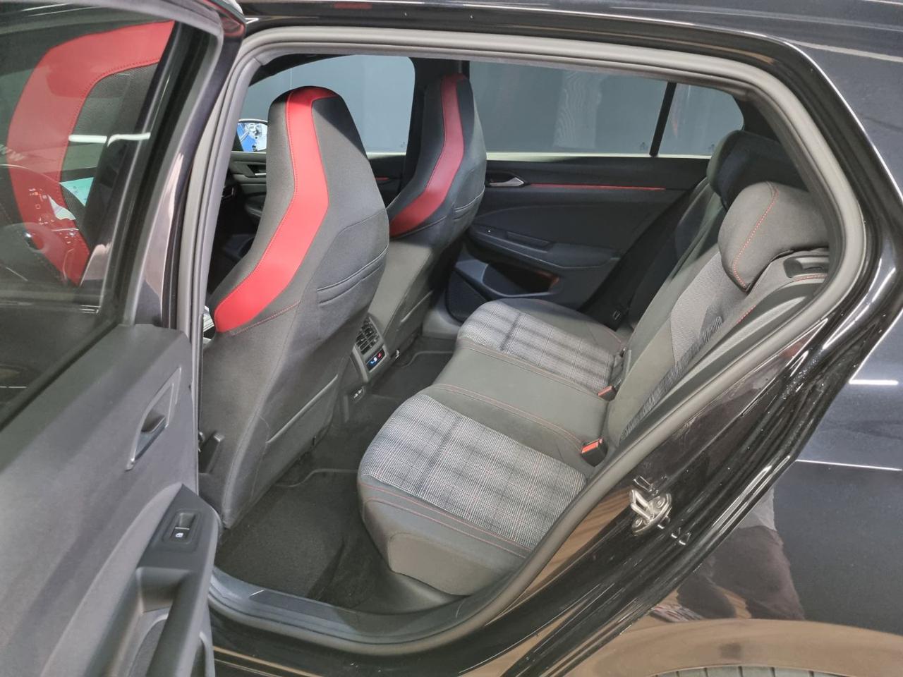 VOLKSWAGEN Golf GTI 2.0 TSI DSG - 13