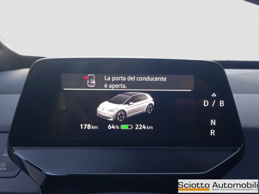 VOLKSWAGEN ID.3 Pure - 11
