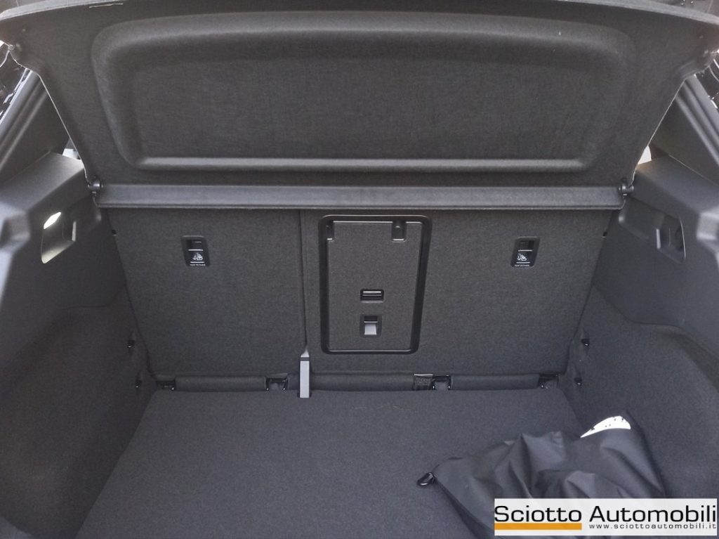 VOLKSWAGEN ID.3 Pure - 17