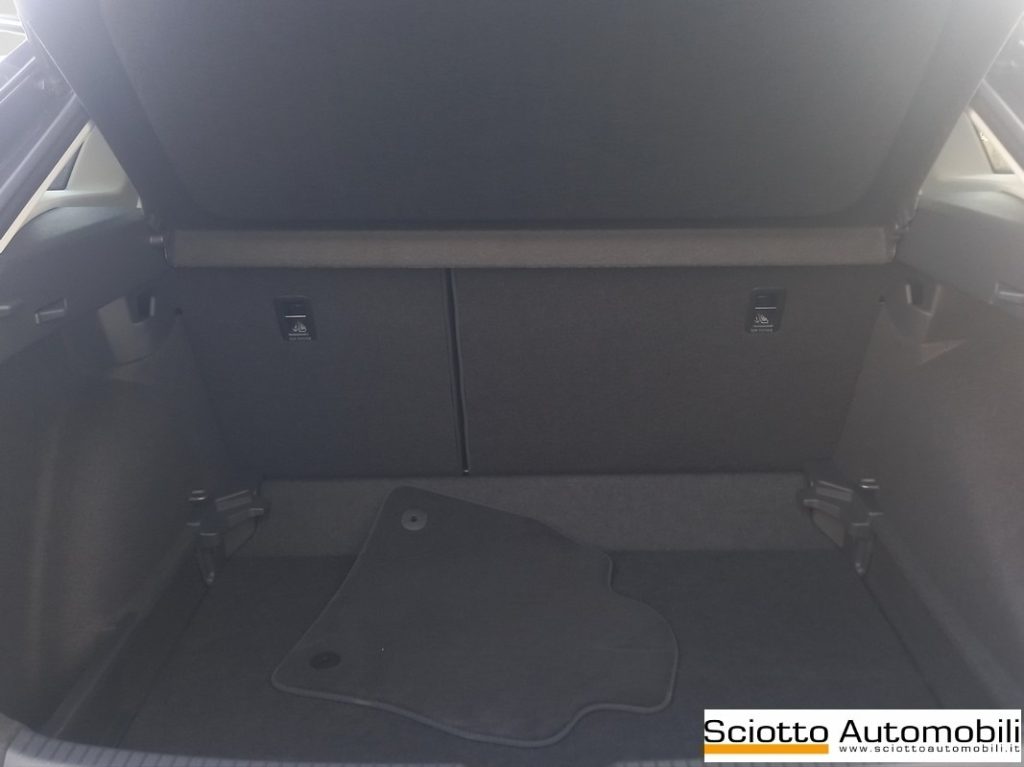 VOLKSWAGEN Taigo 1.0 TSI 95 CV Life - 17