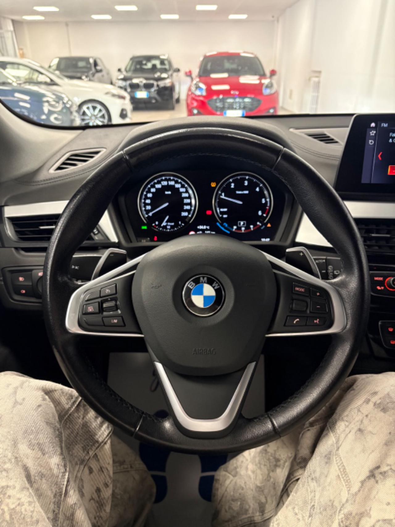 BMW X2 xDrive18d Advantage FARI LED - 9