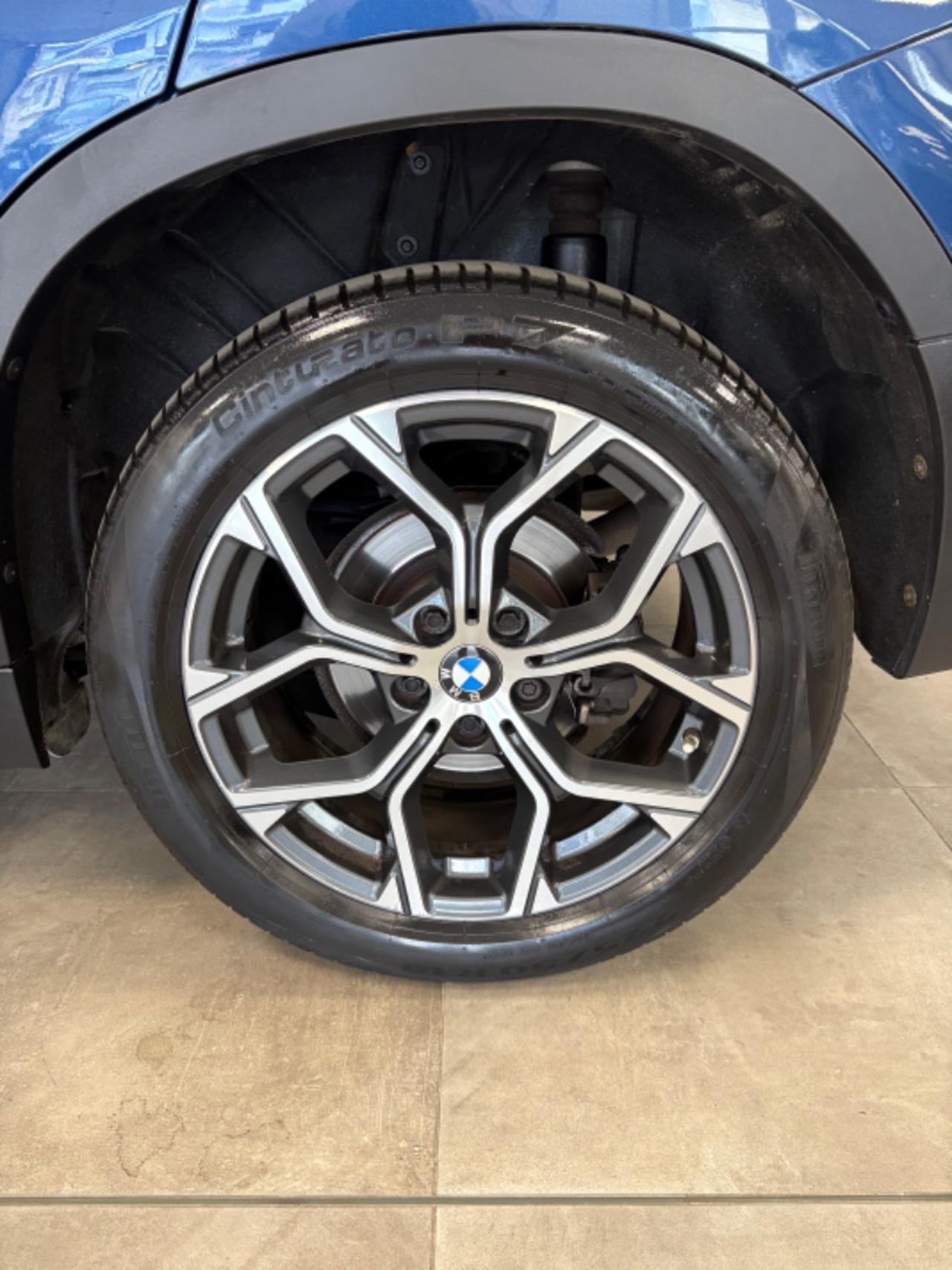 BMW X2 xDrive18d Advantage FARI LED - 22