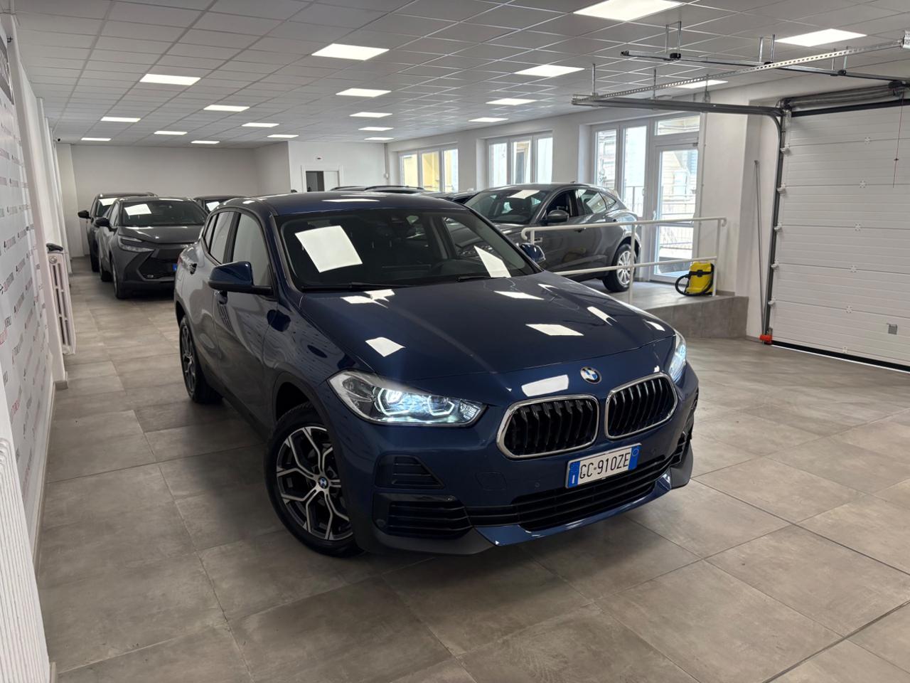 BMW X2 xDrive18d Advantage FARI LED - 3