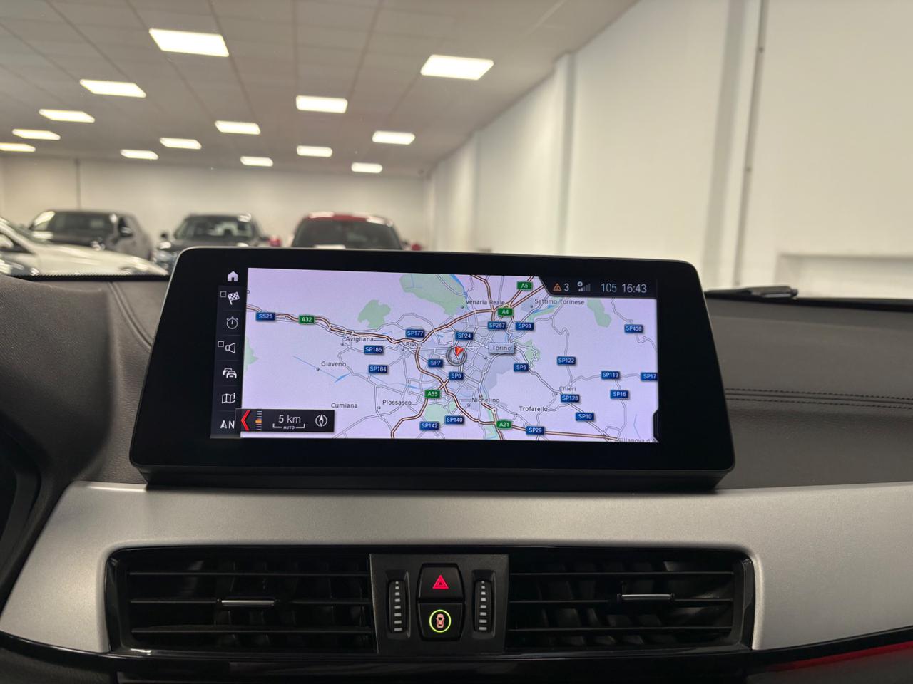 BMW X2 xDrive18d Advantage FARI LED - 17