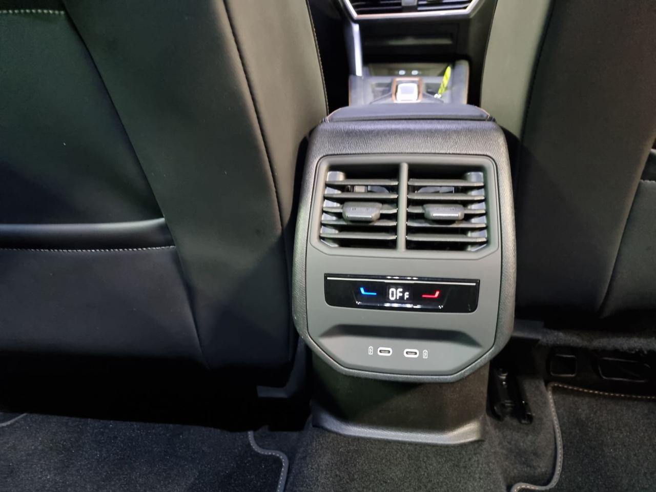 CUPRA Leon 1.5 Hybrid 150 CV DSG - 24