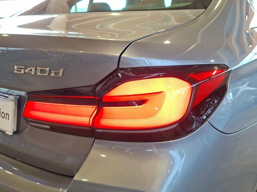 BMW 540 d 48V xDrive Msport Aut. + Tetto apr. - 7
