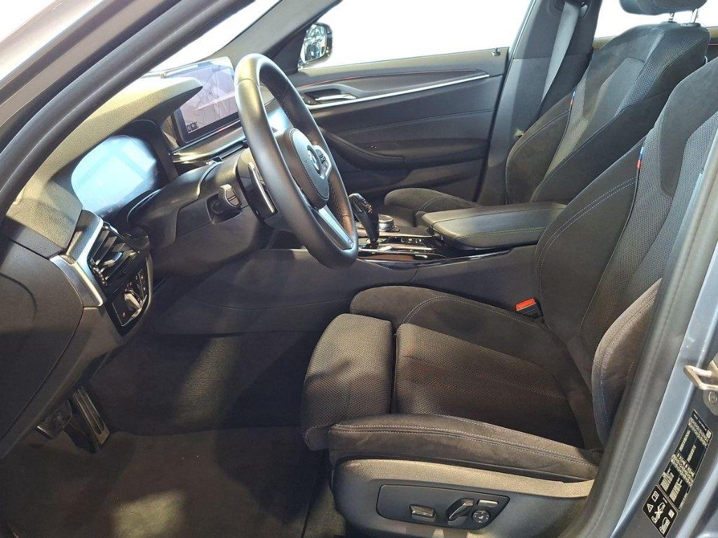 BMW 540 d 48V xDrive Msport Aut. + Tetto apr. - 10
