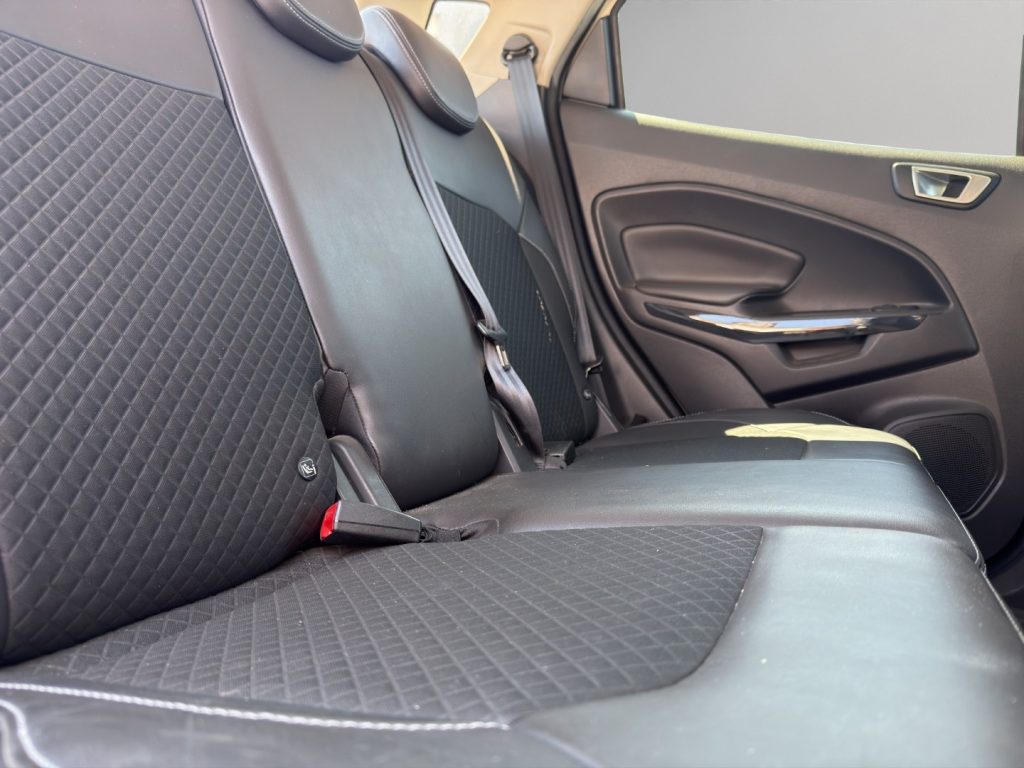 FORD EcoSport 1.5 TDCi 95 CV Titanium S - 19