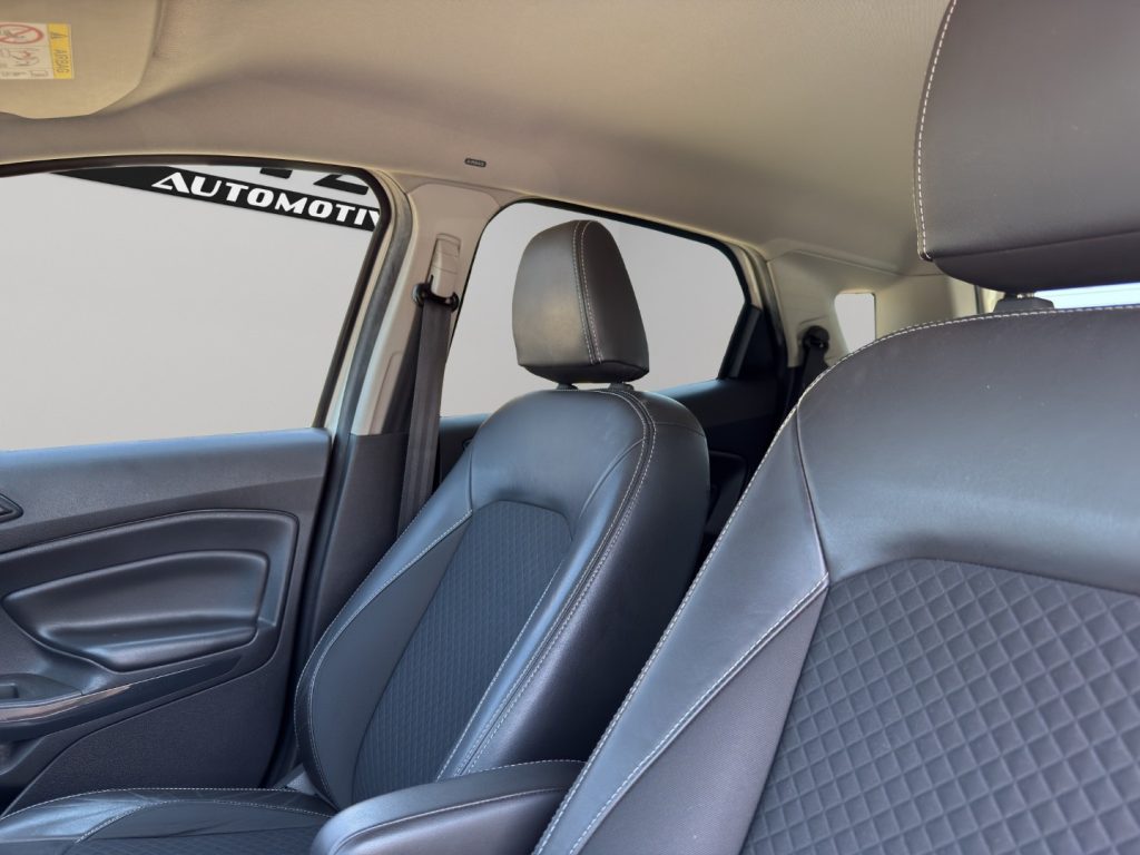 FORD EcoSport 1.5 TDCi 95 CV Titanium S - 26