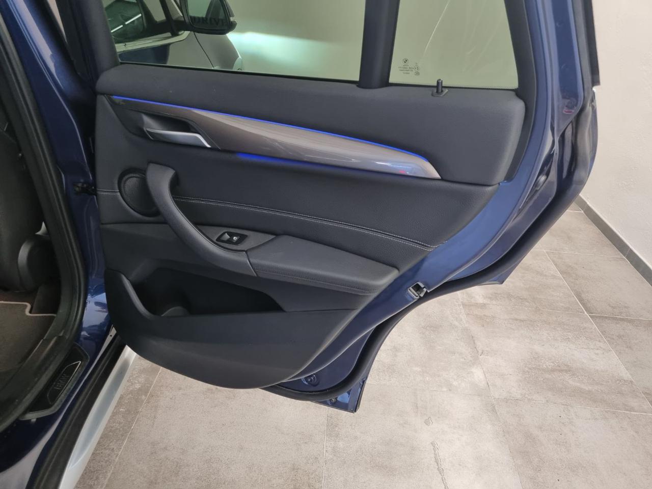 BMW X1 sDrive18d xLine Plus - 35
