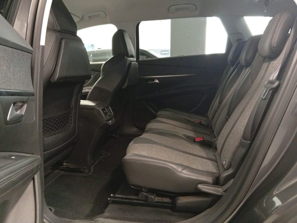 PEUGEOT 5008 5008 1.2 puretech t Active s&s 130cv 7p.ti - 9