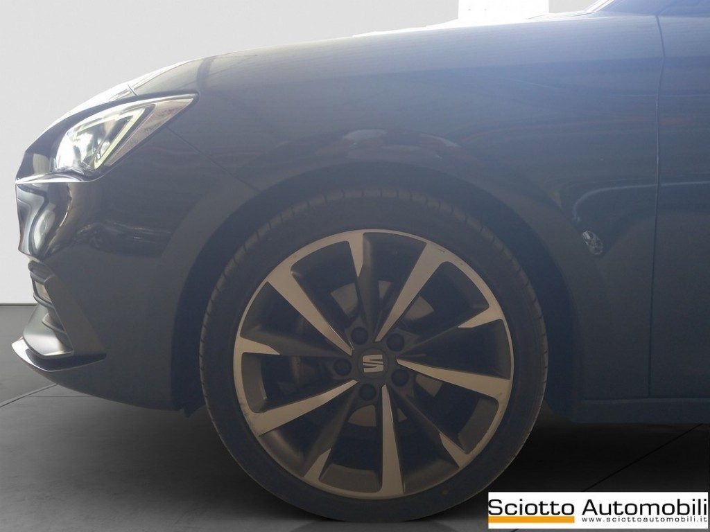 SEAT Leon 1.5 TSI 150 CV FR - 19