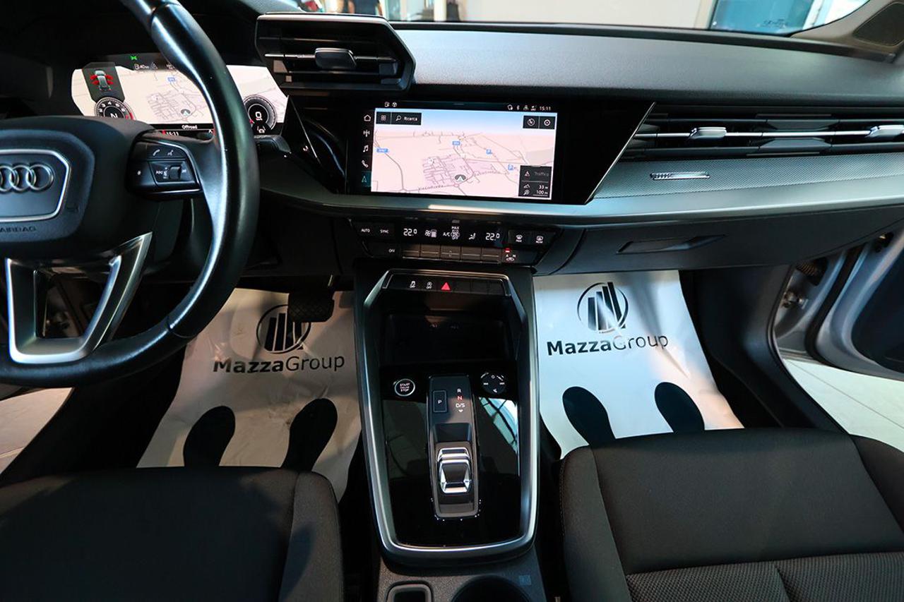 AUDI A3 35 TFSI Sportback S-Tronic Business Advanced - 29