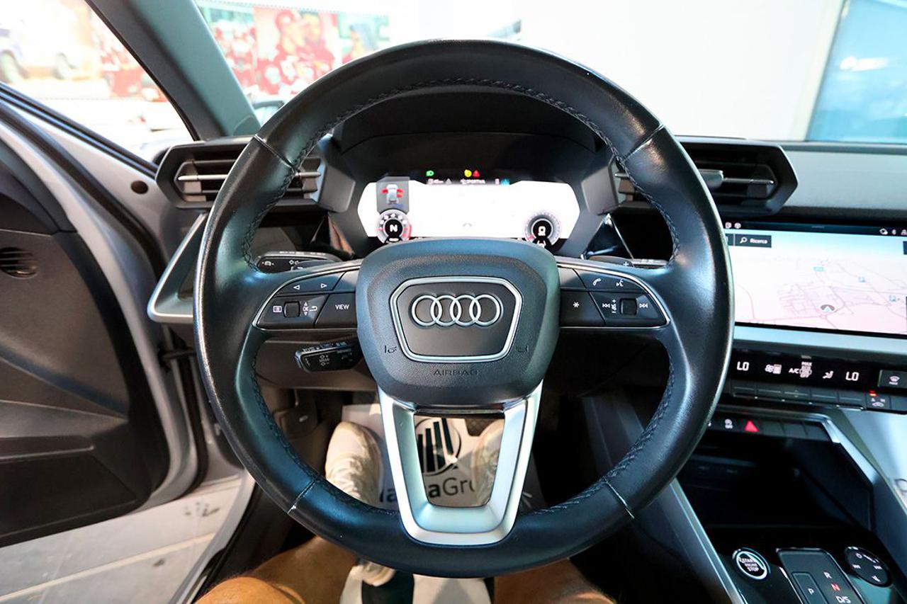 AUDI A3 35 TFSI Sportback S-Tronic Business Advanced - 20