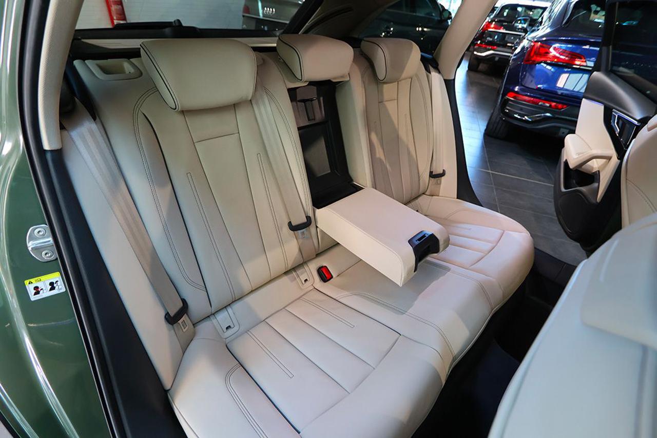 AUDI A4 allroad 40 TDI S-Tronic Identity Contrast - 20