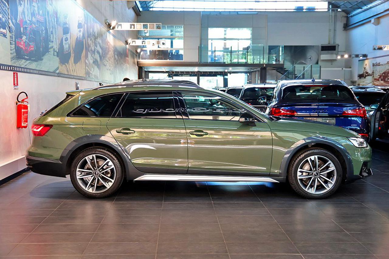 AUDI A4 allroad 40 TDI S-Tronic Identity Contrast - 2