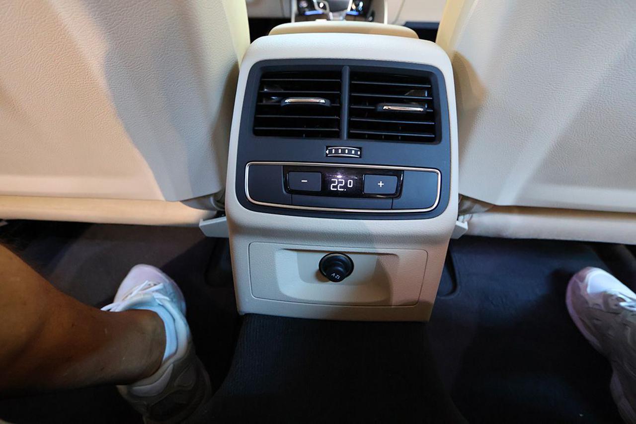 AUDI A4 allroad 40 TDI S-Tronic Identity Contrast - 42