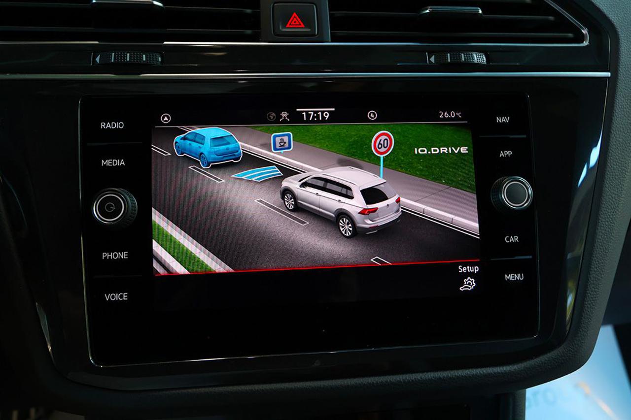 VOLKSWAGEN Tiguan 1.5 TSI 150cv DSG ACT R-Line - 26