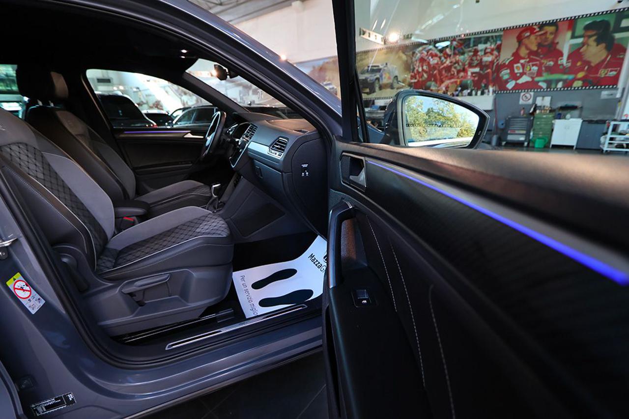 VOLKSWAGEN Tiguan 1.5 TSI 150cv DSG ACT R-Line - 33