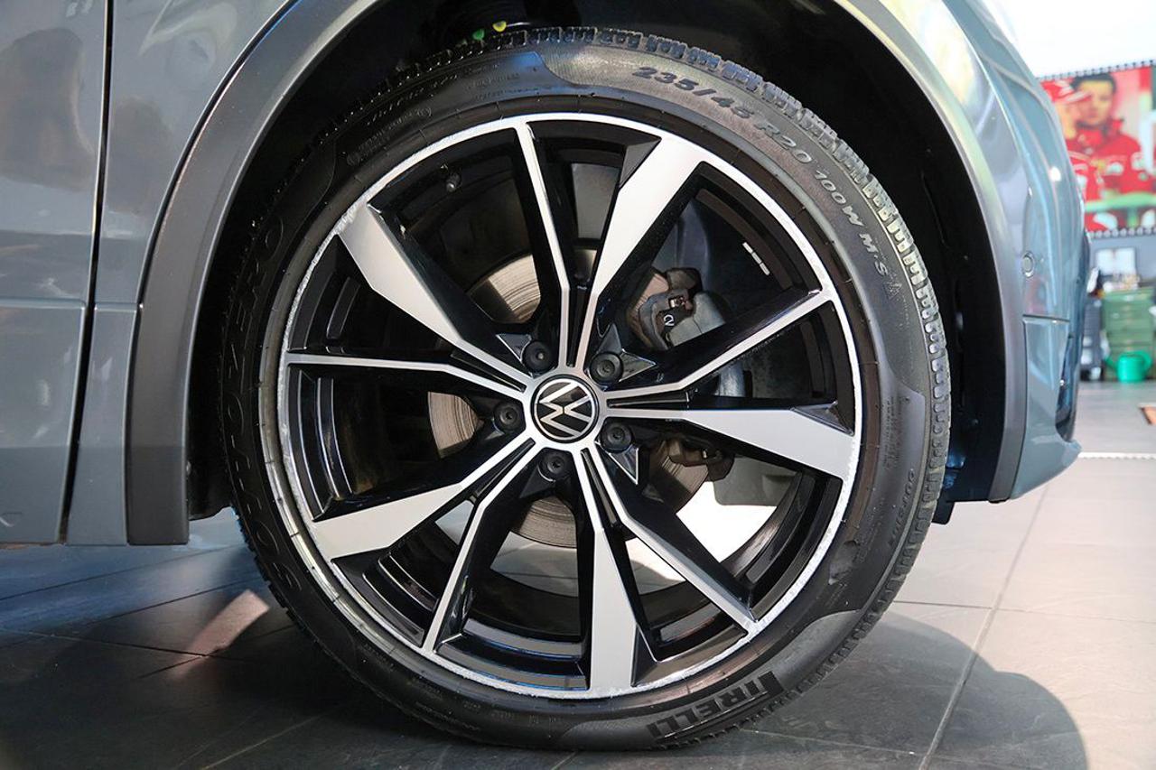 VOLKSWAGEN Tiguan 1.5 TSI 150cv DSG ACT R-Line - 6