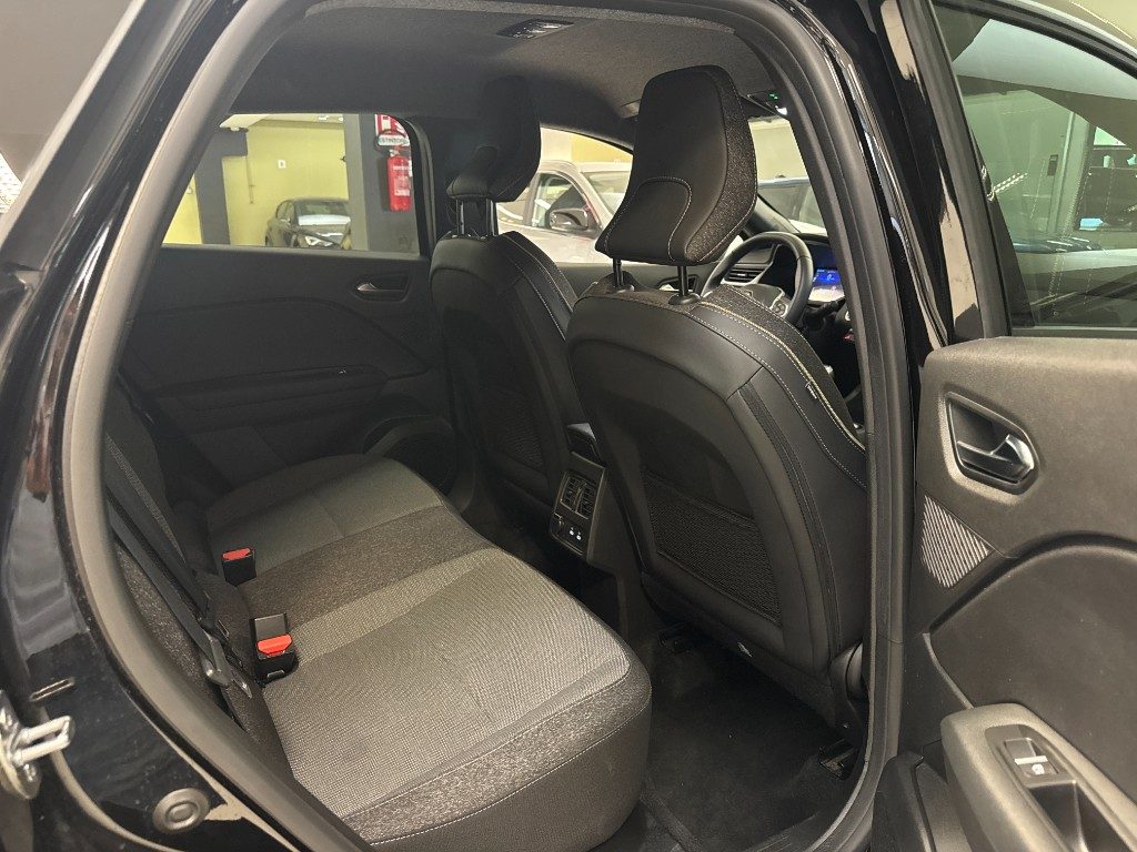 RENAULT Captur TCe 90 CV Techno--26.000KM - 8
