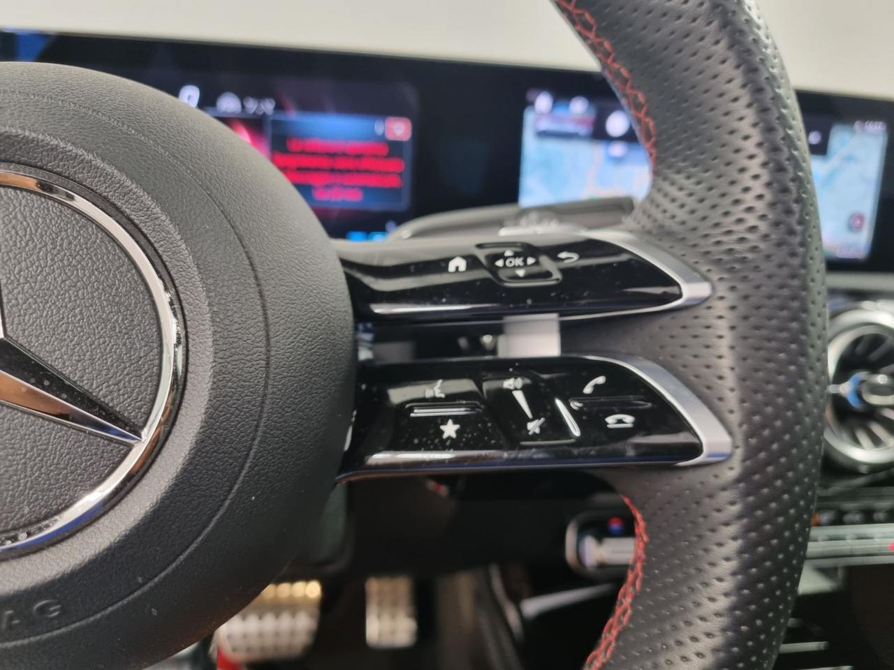 MERCEDES-BENZ A 180 Automatic AMG Line Premium Plus - 20