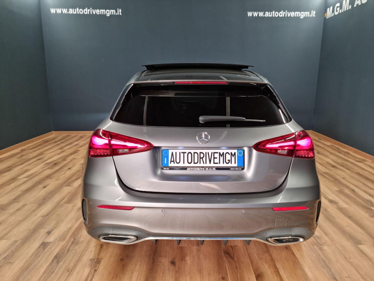 MERCEDES-BENZ A 180 Automatic AMG Line Premium Plus - 3