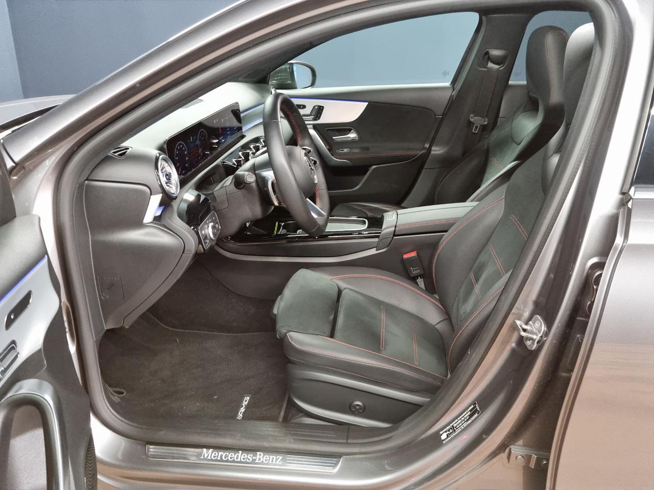MERCEDES-BENZ A 180 Automatic AMG Line Premium Plus - 9
