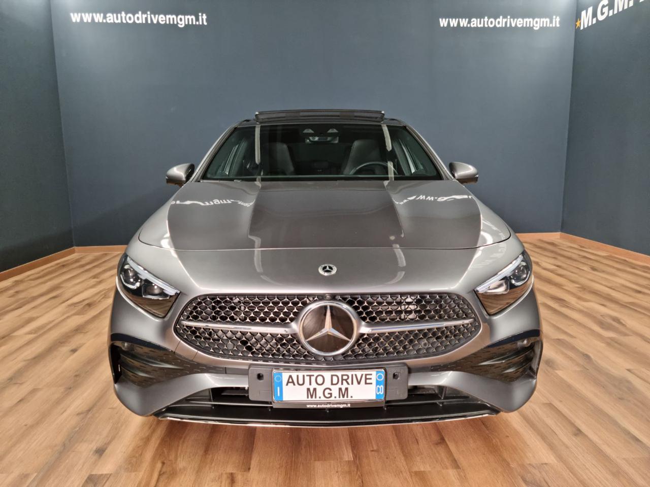 MERCEDES-BENZ A 180 Automatic AMG Line Premium Plus - 5