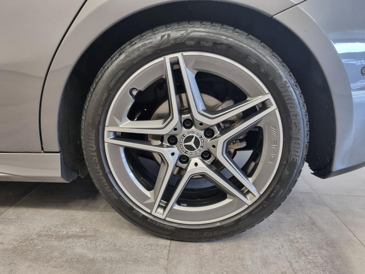 MERCEDES-BENZ A 180 Automatic AMG Line Premium Plus - 15