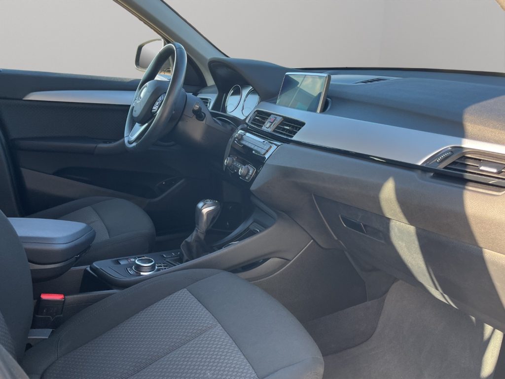BMW X1 xDrive25e Advantage Auto - 9