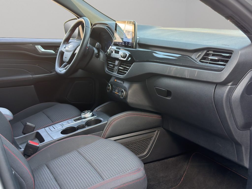 FORD Kuga 1.5 120CV ST-Line Automatico - 9