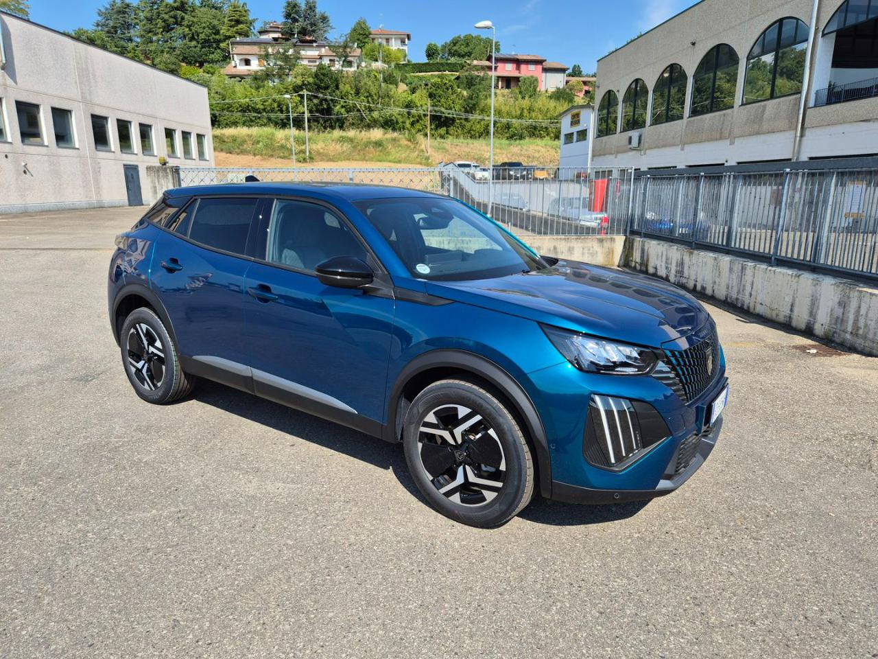 PEUGEOT 2008 PureTech 100 S&S Allure - 5