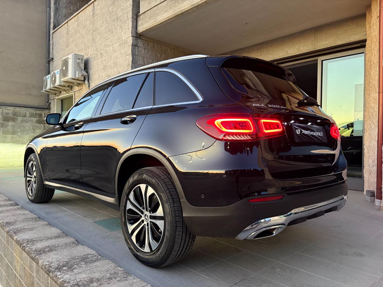 MERCEDES-BENZ GLC 300 de 4Matic Plug-in hybrid Sport. - 7