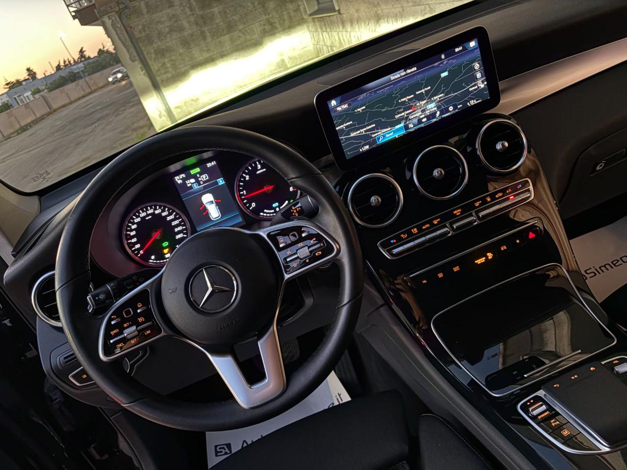 MERCEDES-BENZ GLC 300 de 4Matic Plug-in hybrid Sport. - 21