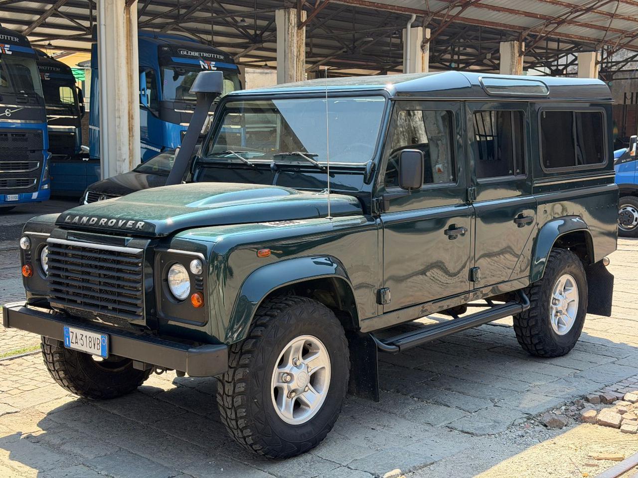 LAND ROVER Defender 110 2.2 TD4 Station Wagon N1 7 POSTI - 2