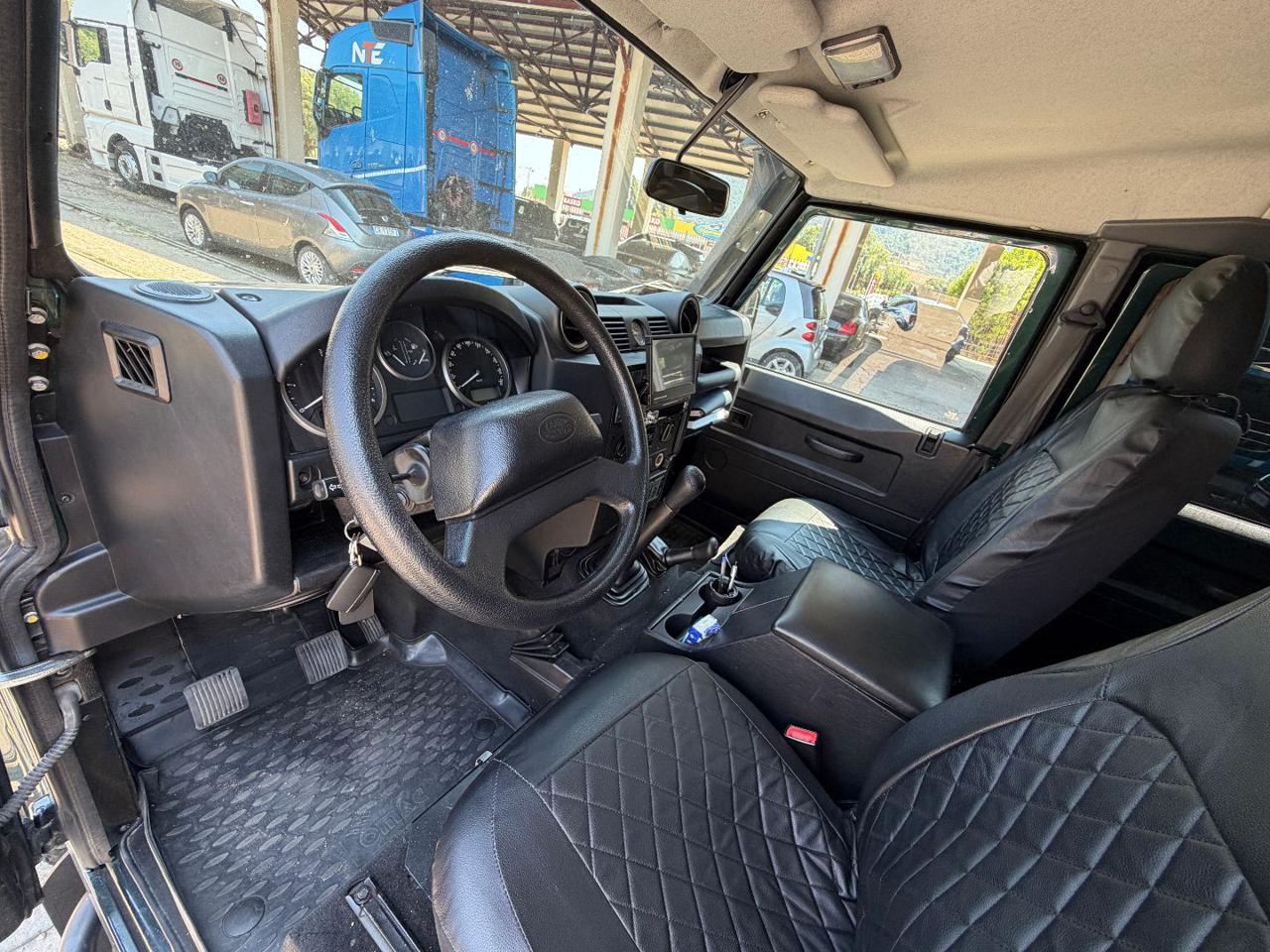 LAND ROVER Defender 110 2.2 TD4 Station Wagon N1 7 POSTI - 10