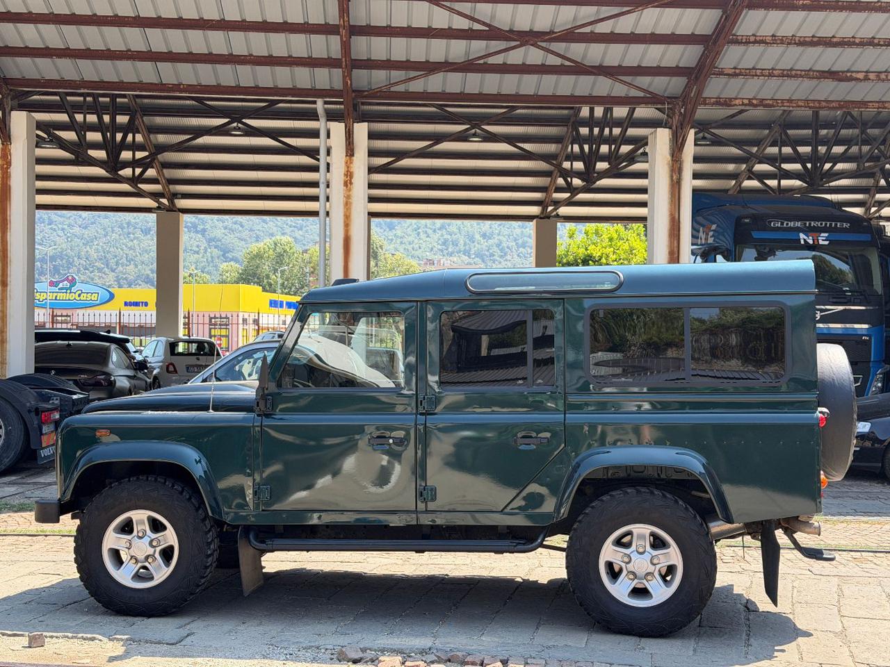 LAND ROVER Defender 110 2.2 TD4 Station Wagon N1 7 POSTI - 8