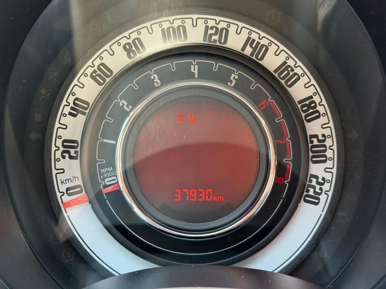 FIAT 500 1.0 Hybrid Lounge - 16
