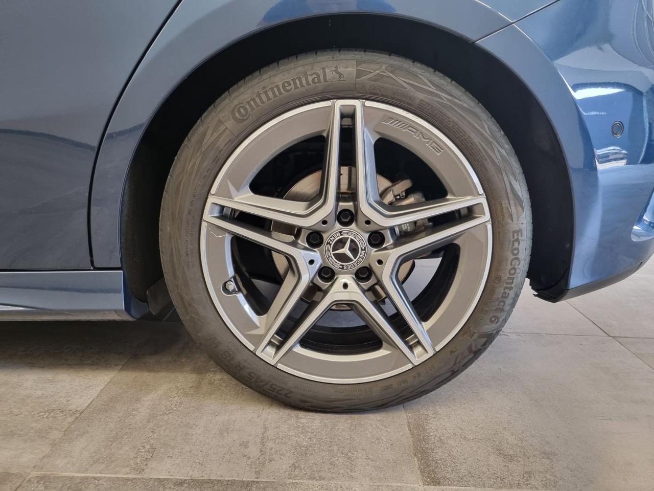MERCEDES-BENZ A 180 d Automatic Premium - 15