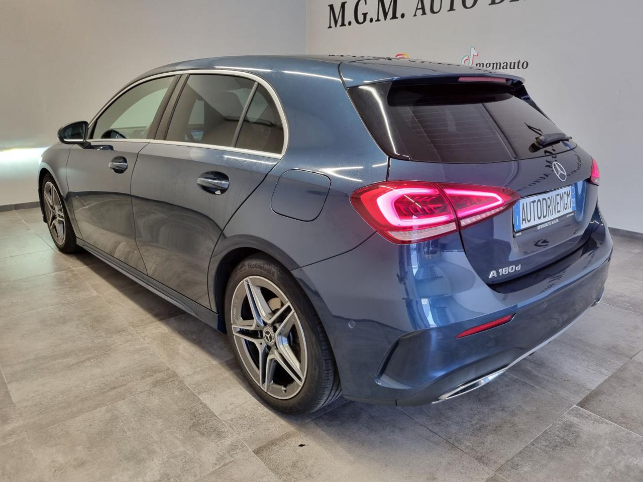 MERCEDES-BENZ A 180 d Automatic Premium - 28