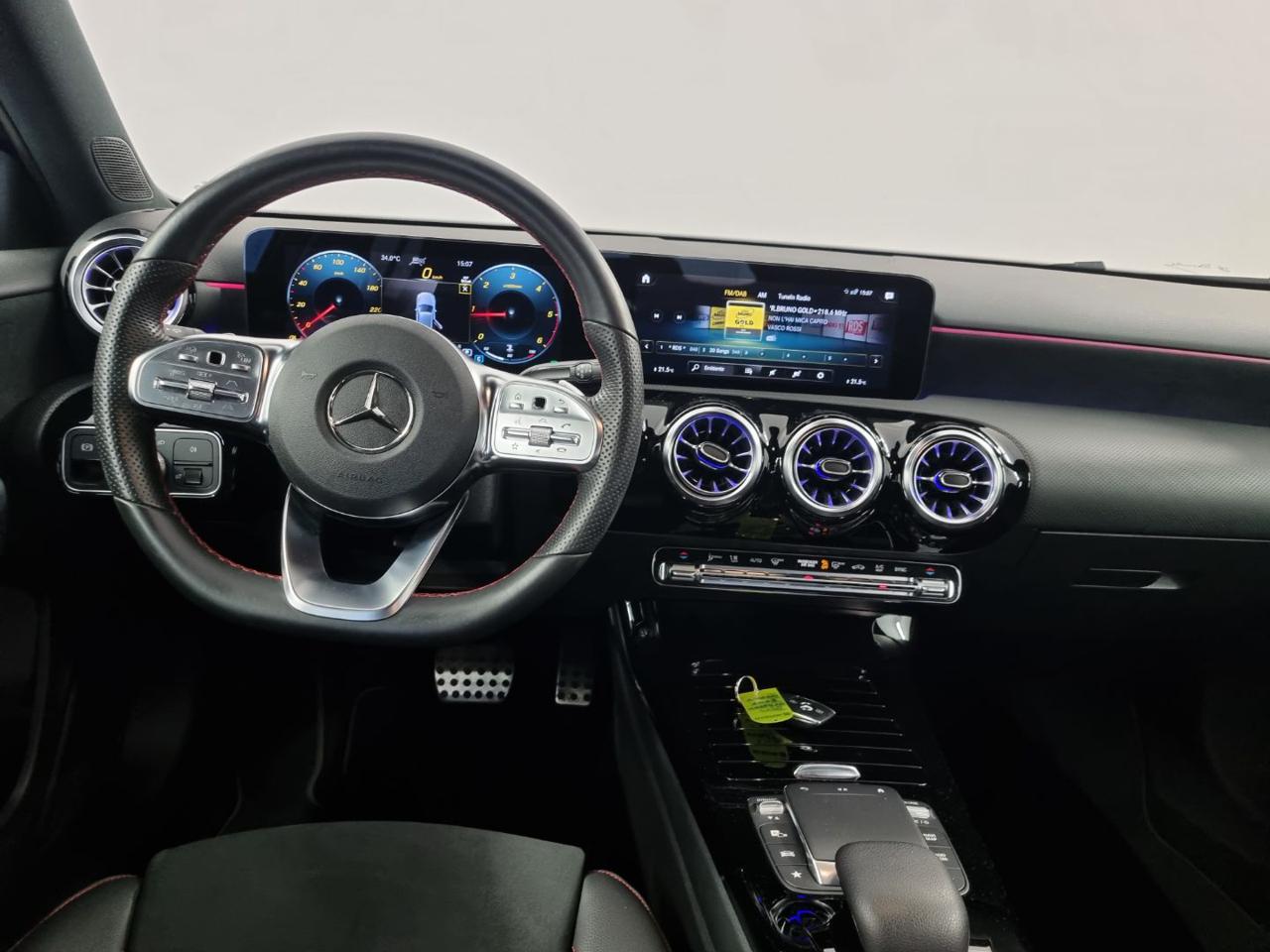 MERCEDES-BENZ A 180 d Automatic Premium - 18
