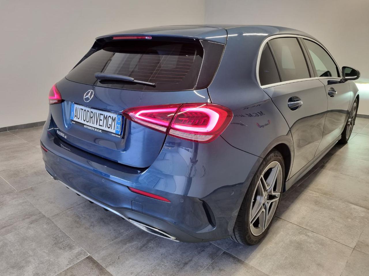 MERCEDES-BENZ A 180 d Automatic Premium - 29