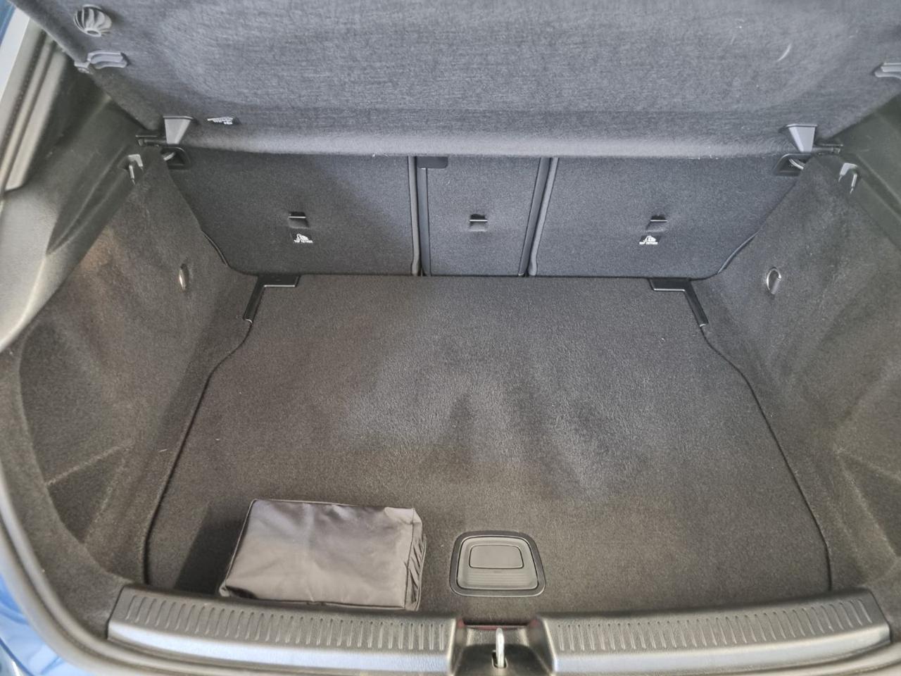 MERCEDES-BENZ A 180 d Automatic Premium - 11